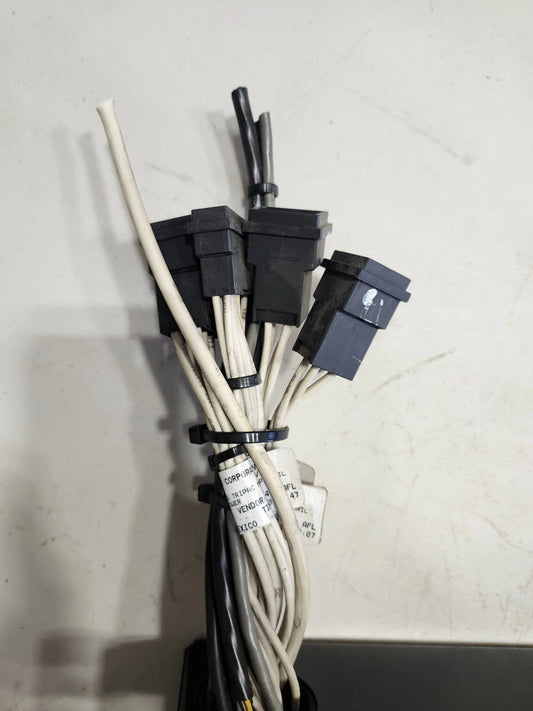 2009 Volvo VNL Thermo King tripac A/C Control Fuse Box 92-6396
