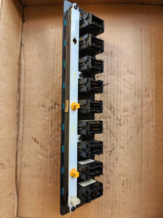 2015 Kenworth T700 Dash Switch Panel assembly S64-1004-9