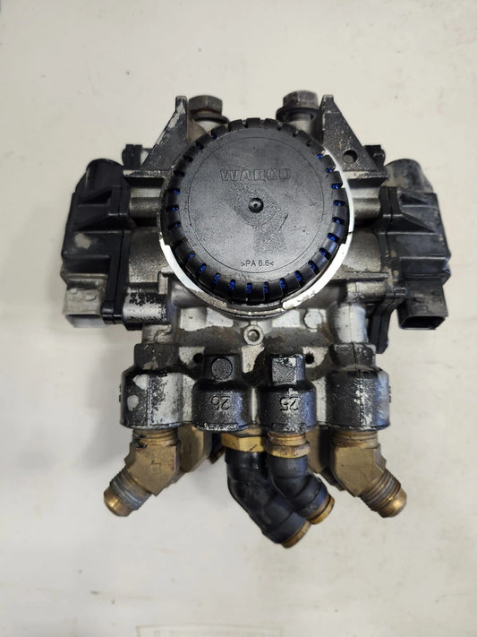 9760001070037 Freightliner Brake Relay Valves WABCO