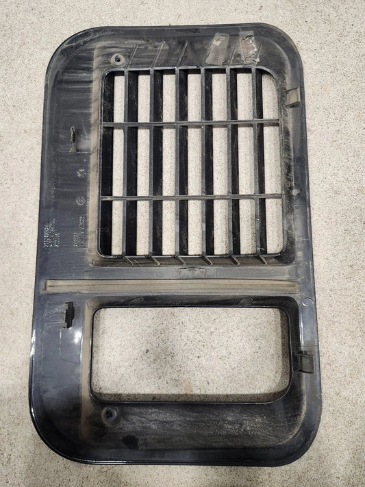 2015 INTERNATIONAL LONESTAR RIGHT SIDE COMPARTMENT DOOR 6110496C4 / 20395XB
