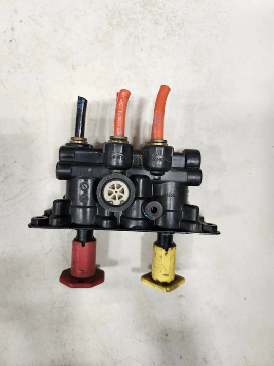 VOLVO VNL BENDIX AIR BRAKE VALVE 5001231, 909598 OEM