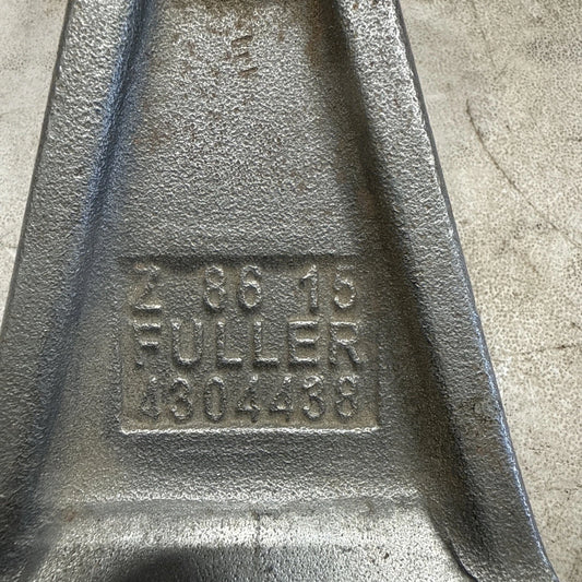 4304438 New Eaton Fuller SHIFT FORK - OEM