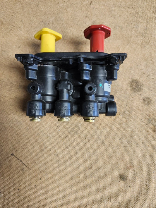 2019 LT625 International Bendix Air Brake Valve K125904 OEM